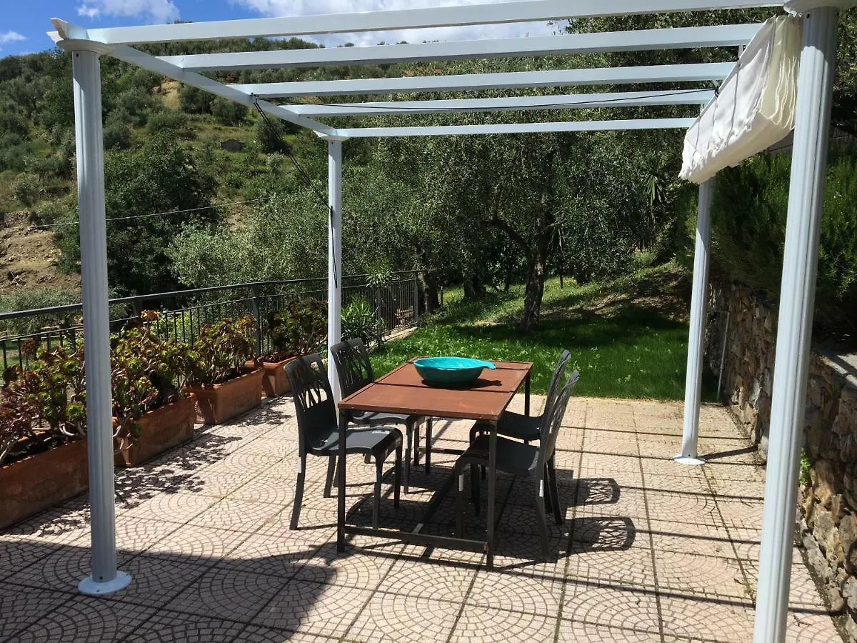 Agriturismo Oltrealmare Civezza 0*,
